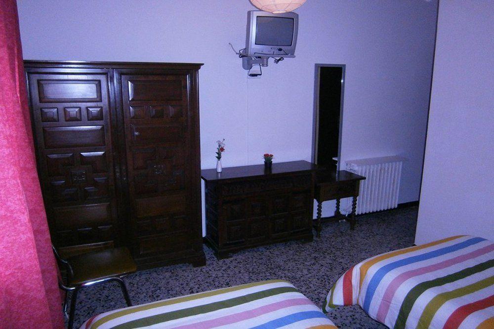 Hostal Don Pepe Figueres  Exteriér fotografie