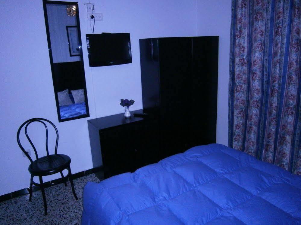 Hostal Don Pepe Figueres  Exteriér fotografie